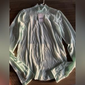 💕NeW with Tag💕We The Free | Free People Smocked Top